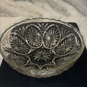 Vintage Anchor Hocking Medallion Clear Glass Bowl Flower Circle